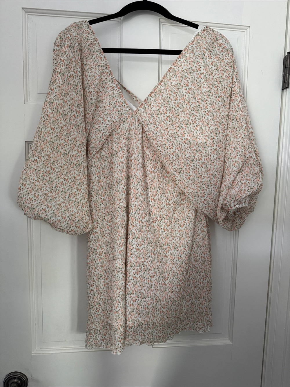 Women's Floral V-Neck Puff Sleeve Dress Cream Pink